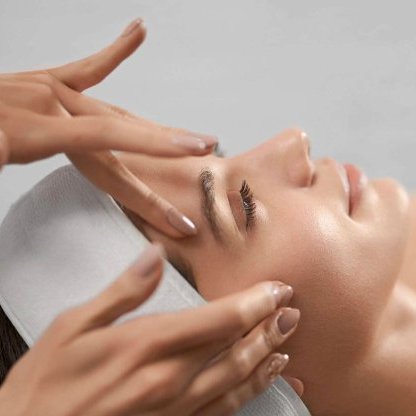 French Facial Massage
